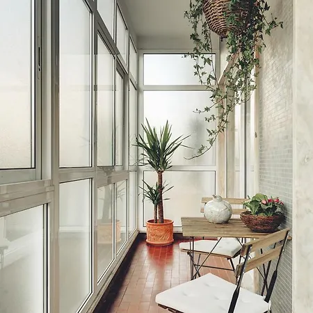 Romantic Gem In City Center *